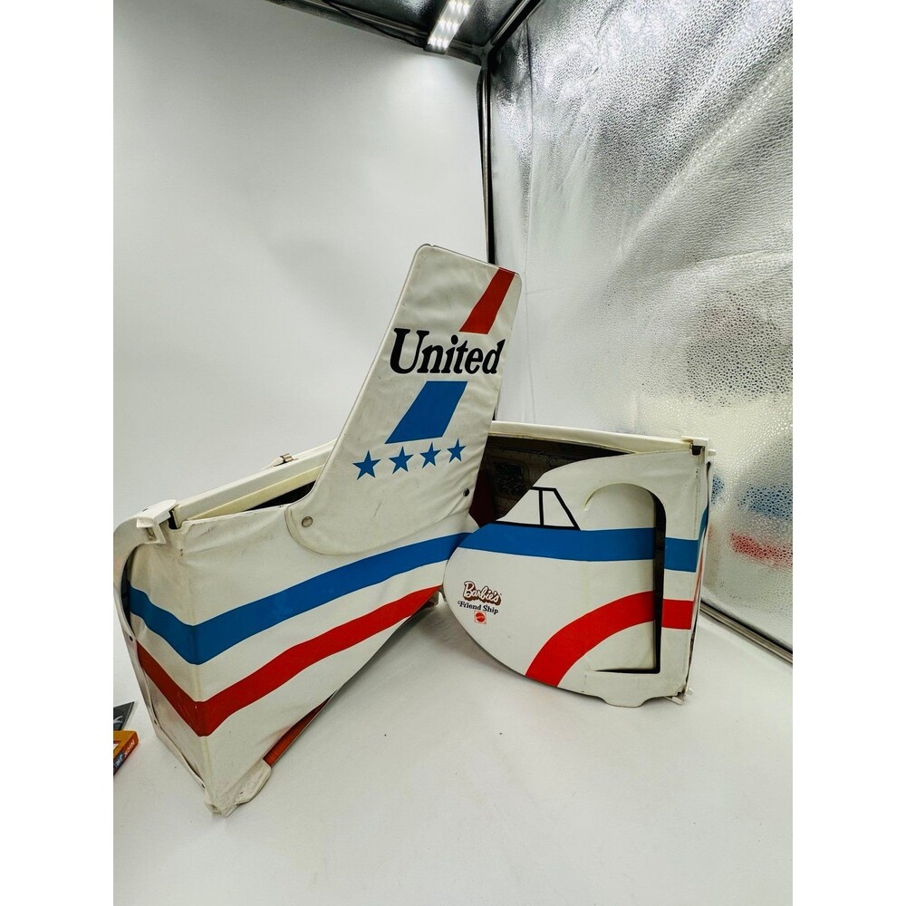 Vtg Mattel 1972 Barbie's Friend Ship Jet Airplane United Airlines retro groovy